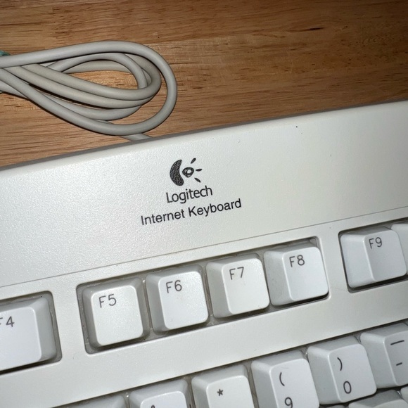 Vintage LOGITECH Mechanical Clicky Ergonomic Internet Keyboard SK-2500 VTG MINT - Picture 3 of 11